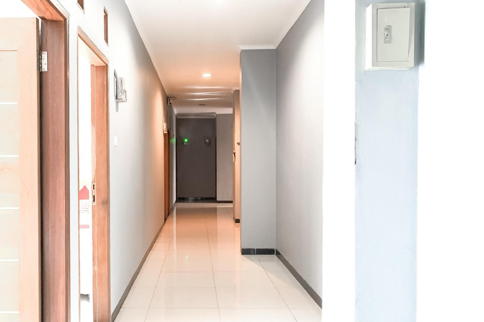 Karins Guesthouse Syariah Redpartner Bandung Kültér fotó