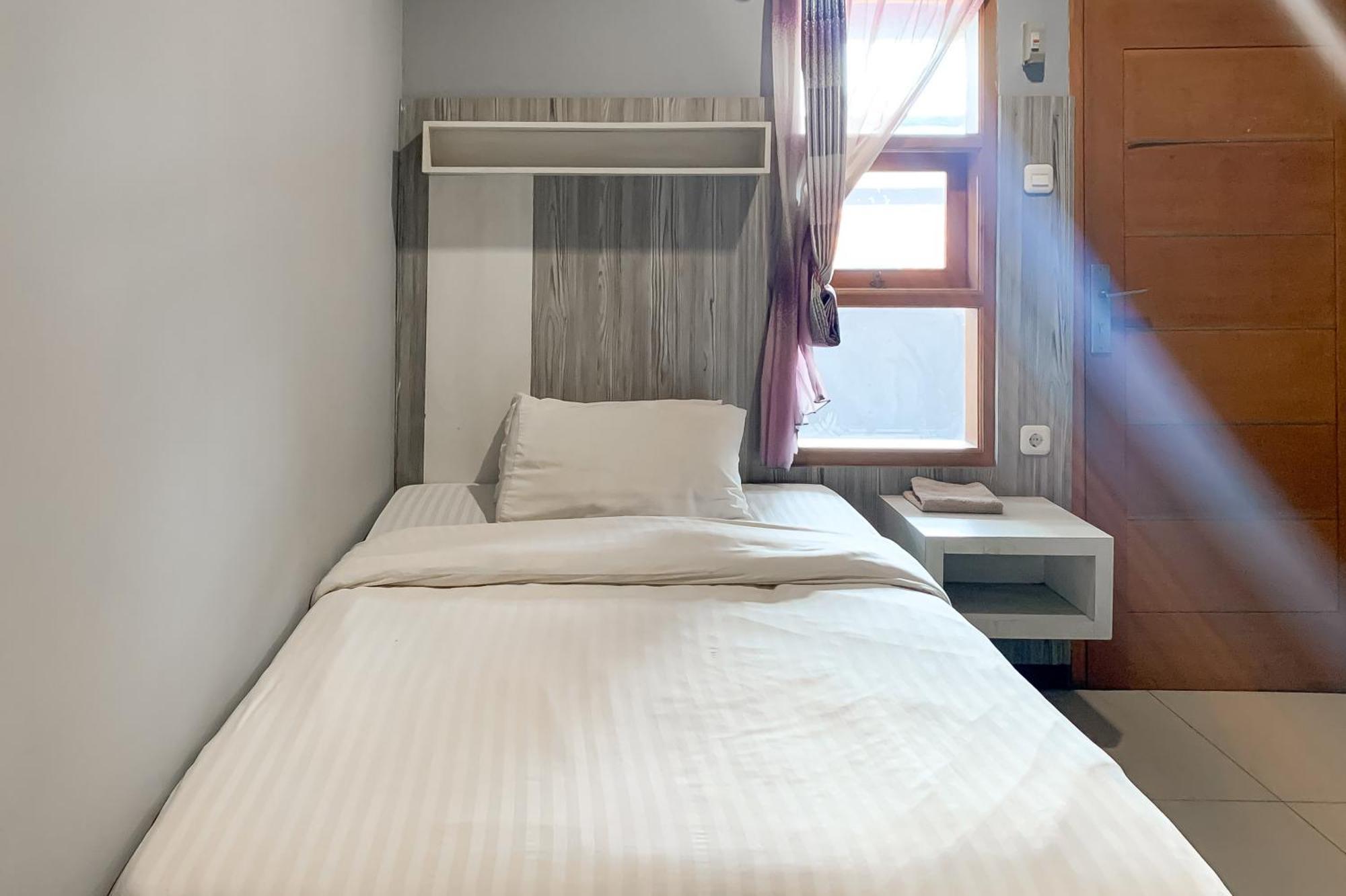 Karins Guesthouse Syariah Redpartner Bandung Kültér fotó