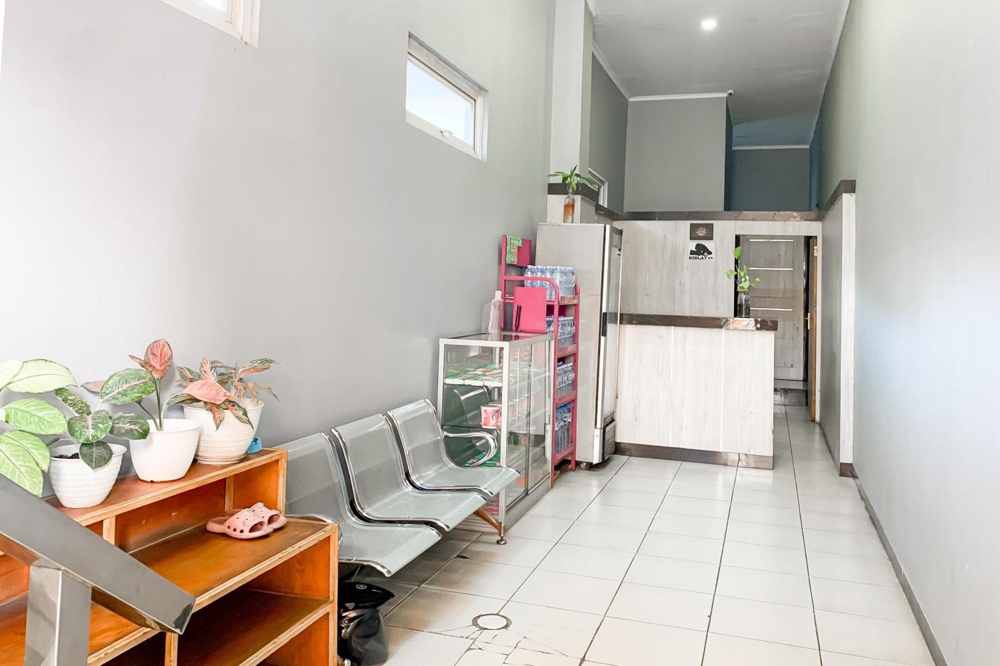 Karins Guesthouse Syariah Redpartner Bandung Kültér fotó